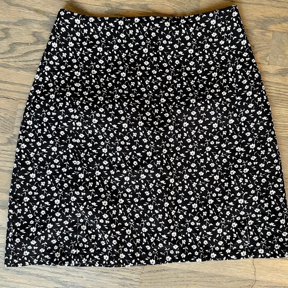 Brandy Melville Floral skirt